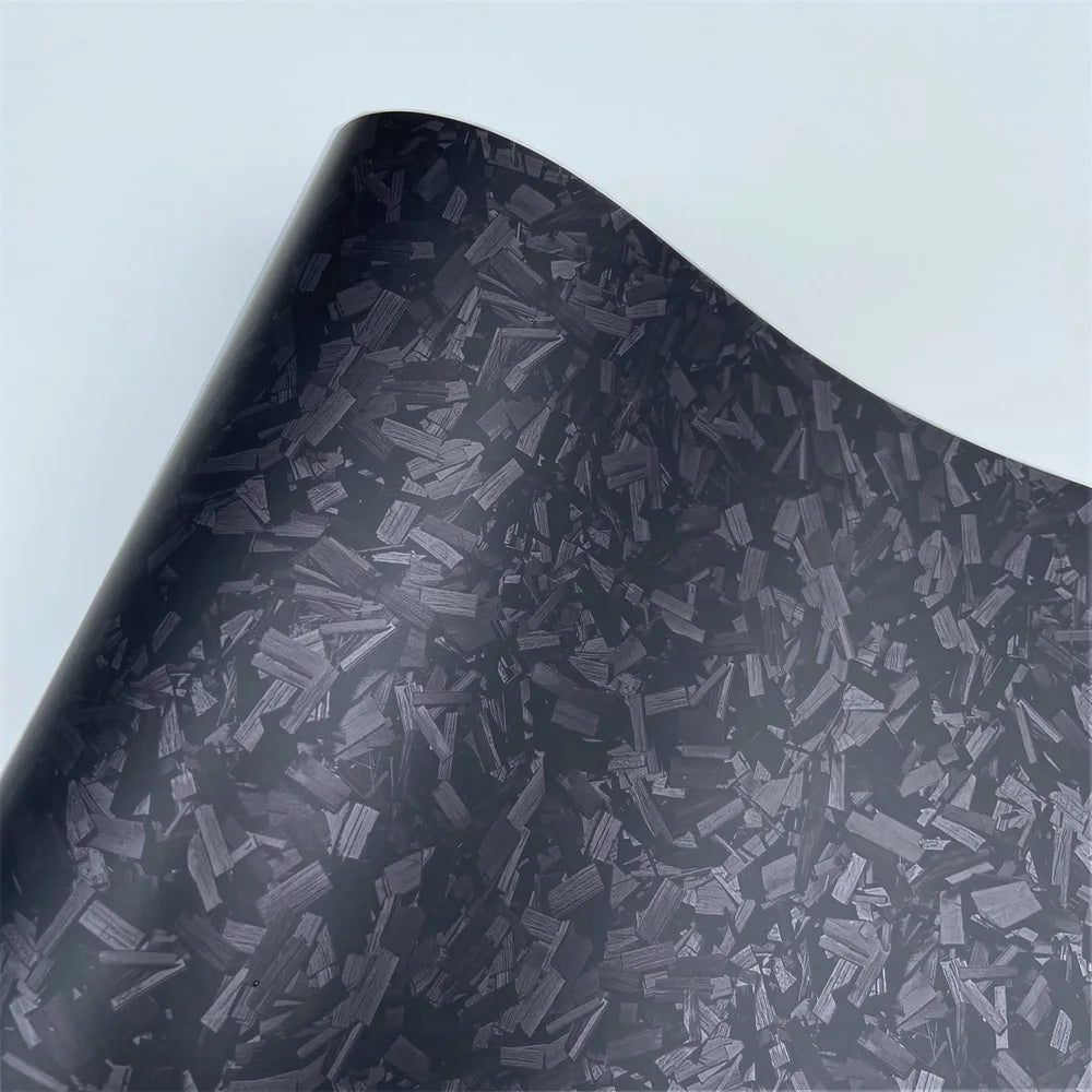 Film Vinyle Imitation Carbone Forgé Arc-en-Ciel – Autocollant Imperméable pour Moto et Voiture – Film Adhésif Thermoformable avec Effet de Changement de Couleur