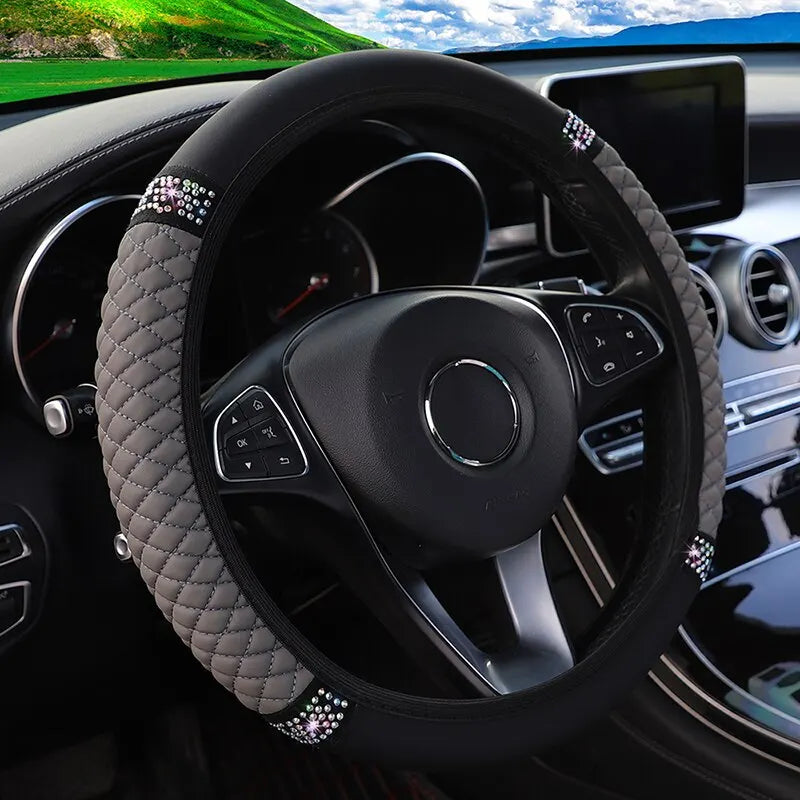 Housse de Volant Voiture Sans Anneau Intérieur – Cuir Respirant avec Broderie & Strass – 37-38 cm