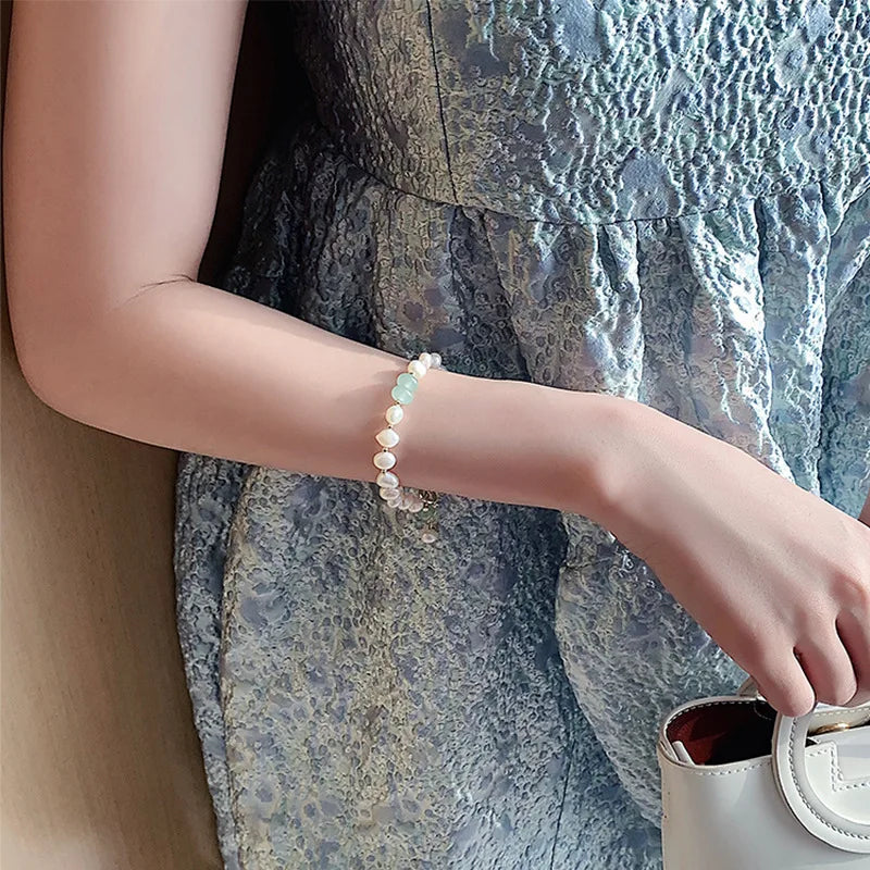 Bracelet tendance K-pop perles irrégulières pour femmes – Style baroque avec pendentif en pierre naturelle, bracelet manchette porte-bonheur, bijou cadeau d’anniversaire.