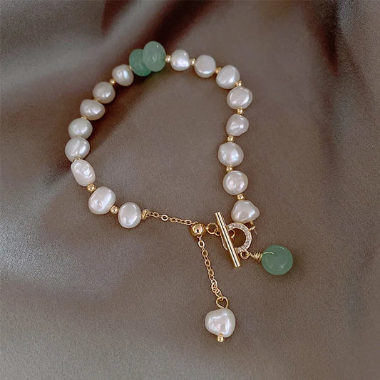 Bracelet tendance K-pop perles irrégulières pour femmes – Style baroque avec pendentif en pierre naturelle, bracelet manchette porte-bonheur, bijou cadeau d’anniversaire.