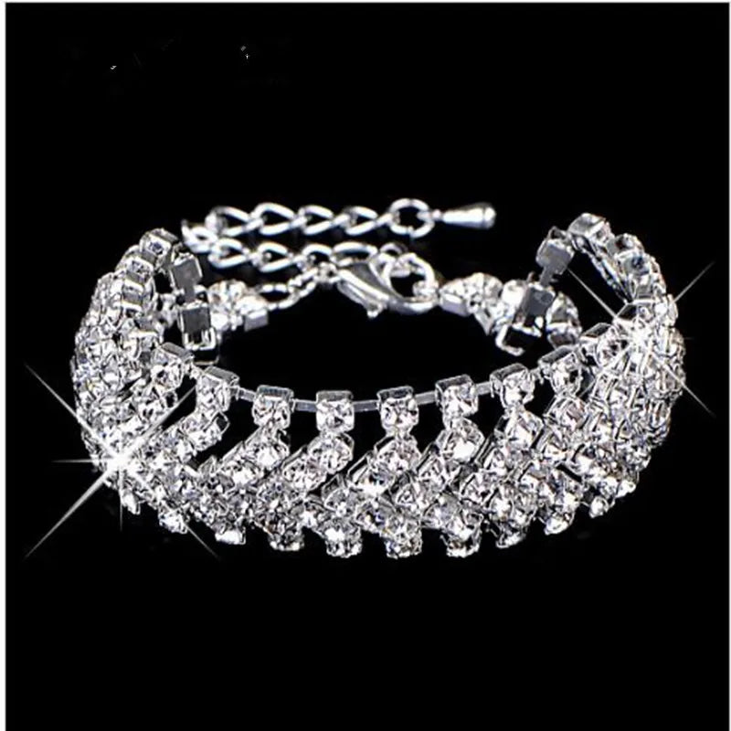 Bracelet femme élégant – Chaîne ornée de strass et cristaux, accessoire de bijouterie raffiné