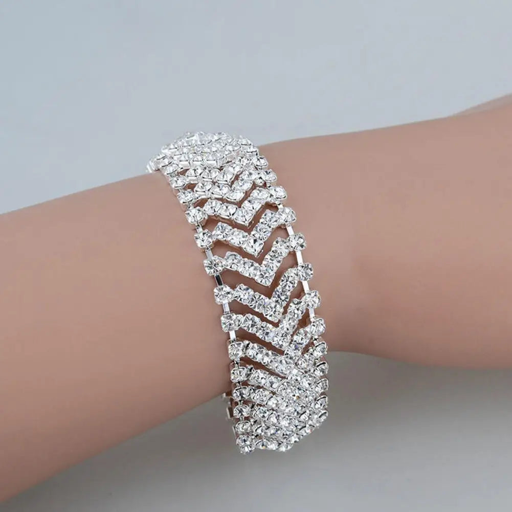 Bracelet femme élégant – Chaîne ornée de strass et cristaux, accessoire de bijouterie raffiné