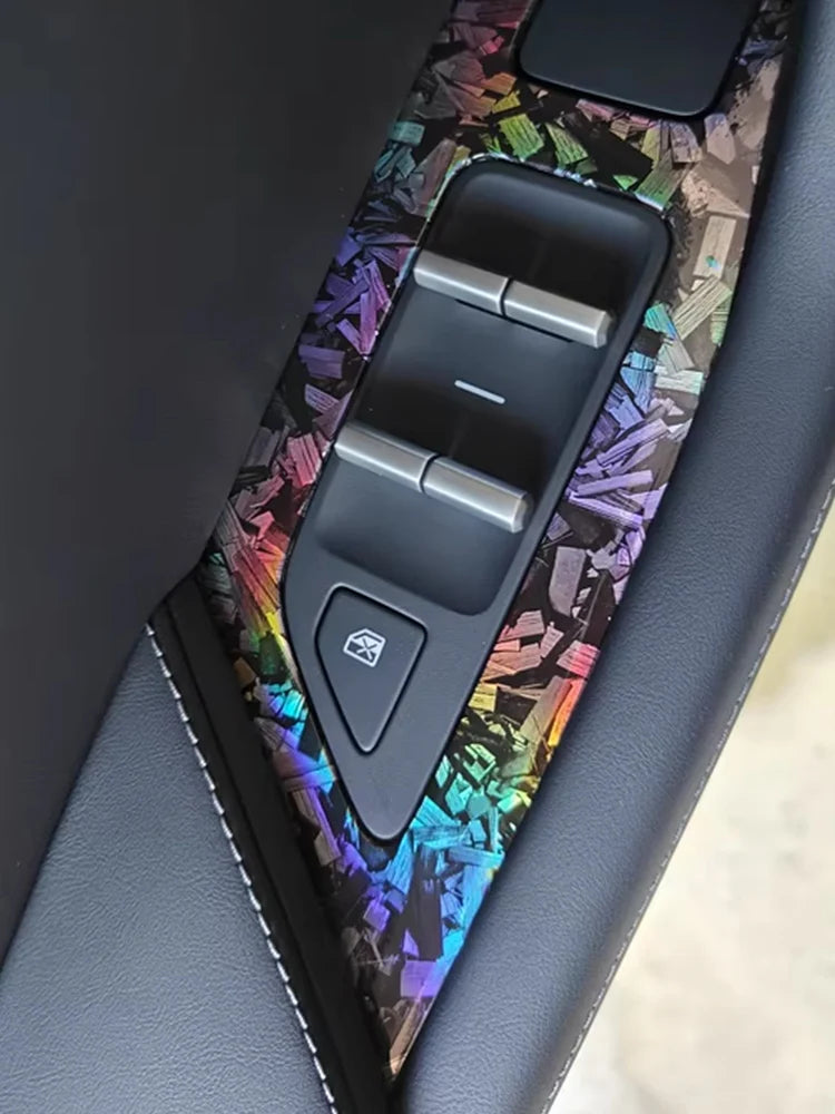 Film Vinyle Imitation Carbone Forgé Arc-en-Ciel – Autocollant Imperméable pour Moto et Voiture – Film Adhésif Thermoformable avec Effet de Changement de Couleur