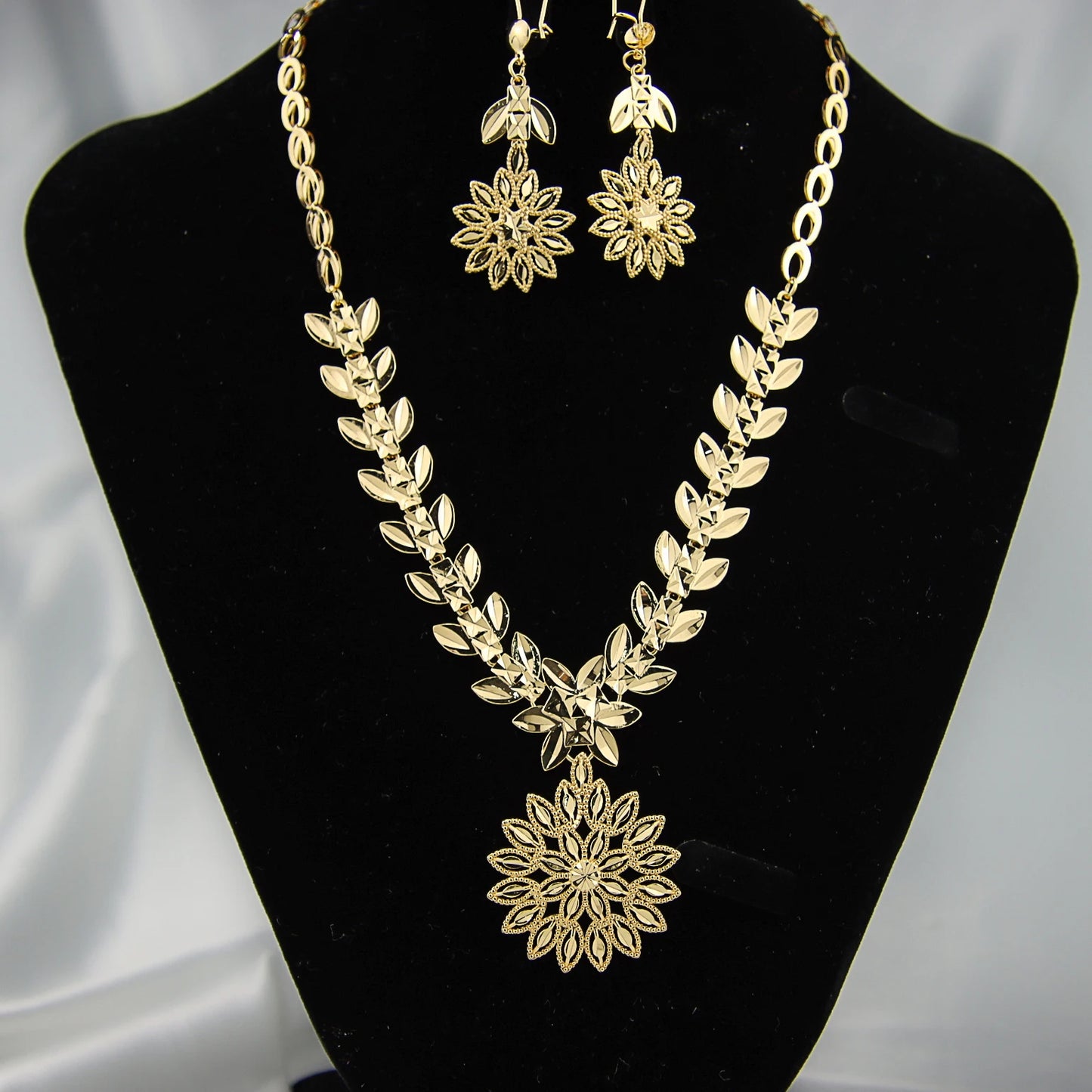 Parure de Bijoux Éthiopiens Plaqué Or 21K – Style Mariage Dubaï | Collier & Boucles d’Oreilles | Bijoux Africains & Marocains – Cadeau de Mariée