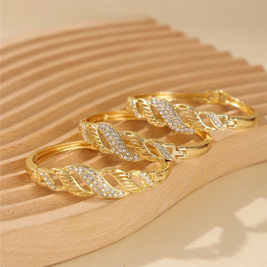 Bracelet de mariée style Dubaï – Bijou de poignet finement ciselé, haute qualité, accessoire en métal pour femme, mariage et fêtes.